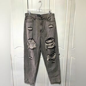 NWT PRETTYLITTLETHING Grey Distressed Mom Jean 14